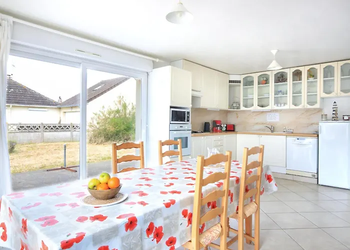 Les Tamaris Du Nord - Maison A 300m De La Feriehus Portbail